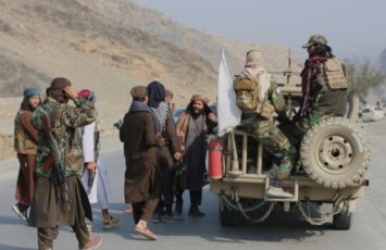 Əfqanıstan Pakistandakı hərbi obyektləri bombaladı