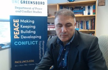 “İranın həm hakimiyyət, həm də hərbi strukturlarının eyni vaxtda parçalamaq çətindir...”- MÜSAHİBƏ