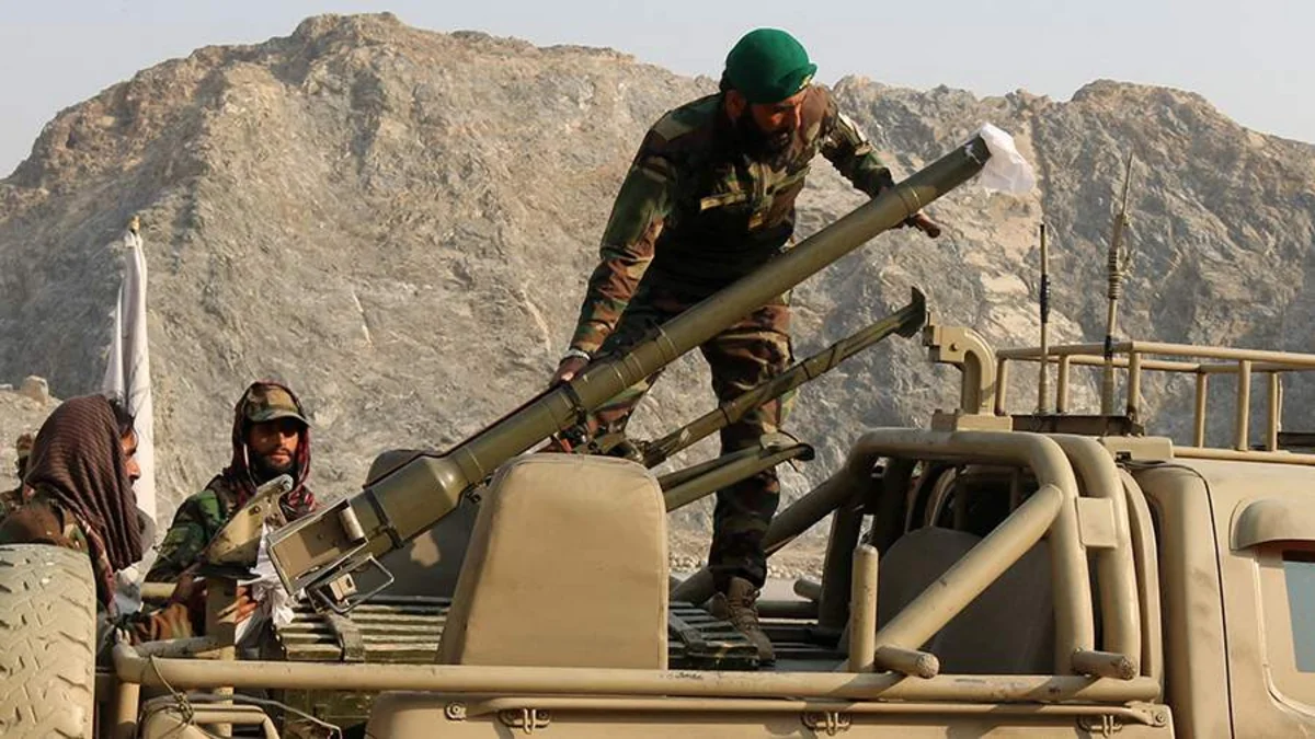 Əfqanıstan təyyarələri Pakistanın hərbi obyektlərinə yeni zərbələr endirib