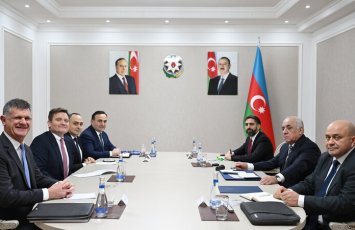 Baş nazir Əli Əsədov BP-nin nümayəndə heyəti ilə görüşüb