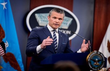 ABŞ-ın müharibə naziri: İsrail Xameneiyə qarşı əməliyyat keçirməklə əla iş gördü