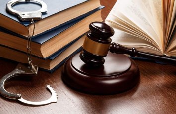 Keçmiş iş yoldaşını 170 manata görə bıçaqladı, beş il həbs cəzası aldı