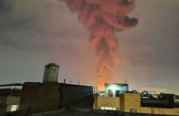 Иран и Израиль поразили НПЗ друг друга-Видео