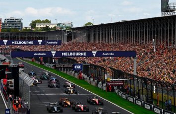 Расселл выиграл Гран-при Австралии 