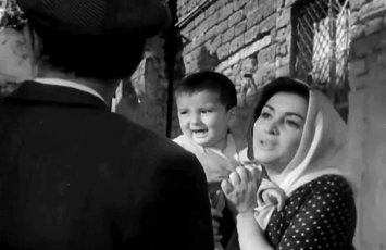 Əməkdar artistin məzarından yayılan VİDEO müzakirə yaratdı