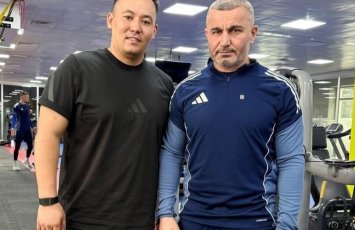 Qazaxıstanın AKAS klubunun baş məşqçisi Qurbanovun yanında təcrübə keçir - FOTO