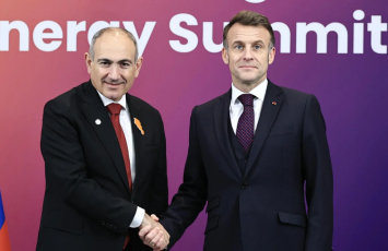 Paşinyan Makronla birgə iqtisadi layihələrin həyata keçirilməsini müzakirə edib