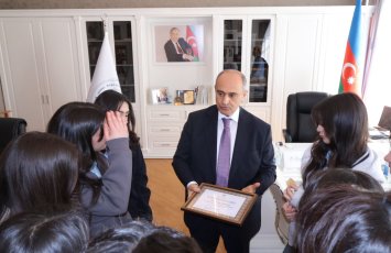 BSU-da abituriyentlər üçün fürsət: maarifləndirici infoturlar başlayıb - FOTO