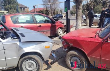 Cəlilabadda 3 avtomobil toqquşdu - FOTO