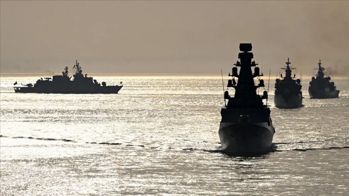 СМИ: Хуситы берут взятки за пропуск в Красное море