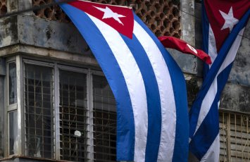 Kubada etirazçılar Kommunist Partiyasının ofisini dağıtdı