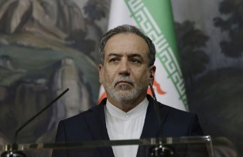 Иран заявил о военном сотрудничестве с Россией и Китаем