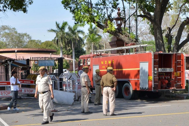 При пожаре в больнице на востоке Индии погибли не менее 10 человек