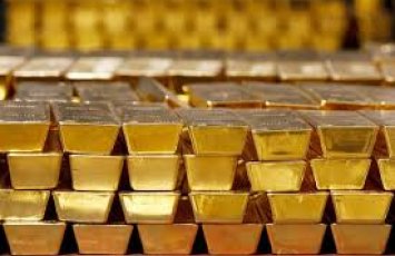 Золото торгуется ниже $5 тыс. за тройскую унцию впервые с конца февраля