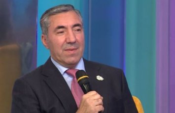 Ehtiram Hüseynov qızlarından danışdı - VİDEO