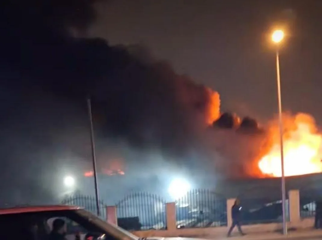 В Баку вспыхнул сильный пожар: кадры с места происшествия - ОБНОВЛЕНО-ВИДЕО