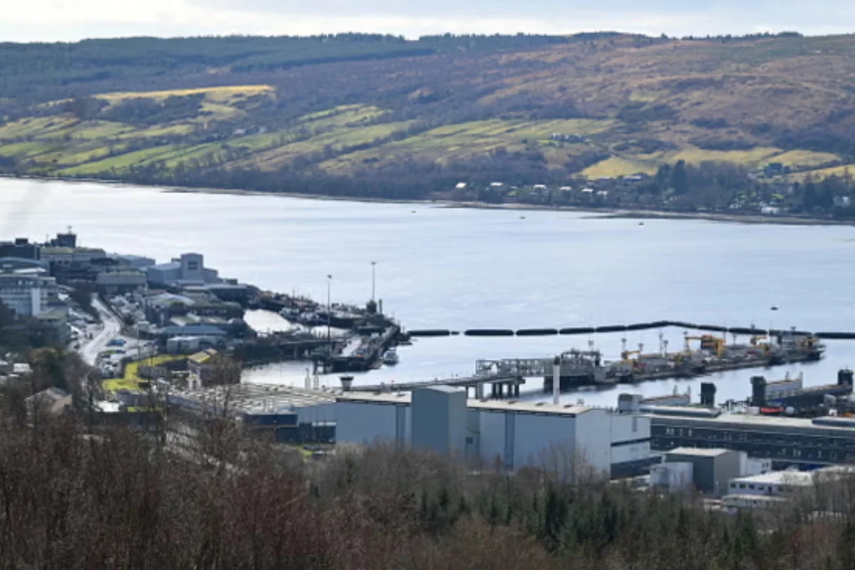 Şotlandiyada iki İran vətəndaşı qapalı hərbi obyektə sızmağa çalışdı