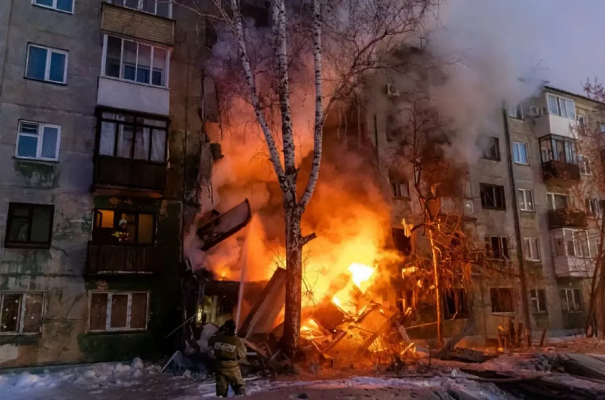 Romada qaz partlayışından sonra üç binaya ziyan dəydi: Xəsarət alanlar var