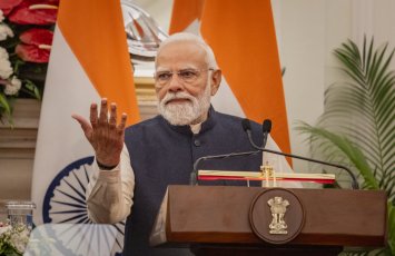 Modi müharibəni koronavirusla müqayisə etdi