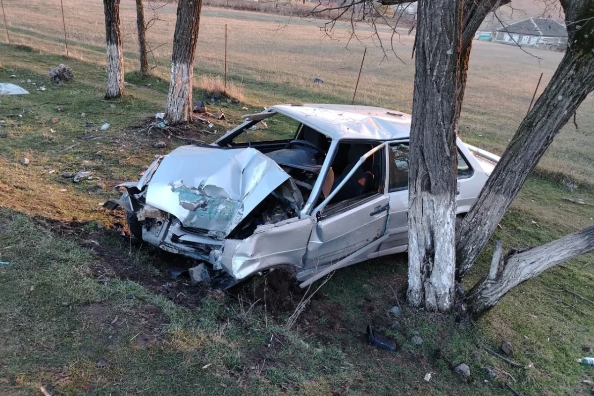 Şəmkirdə eyni vaxtda iki qəza olub: Dörd nəfər xəsarət alıb