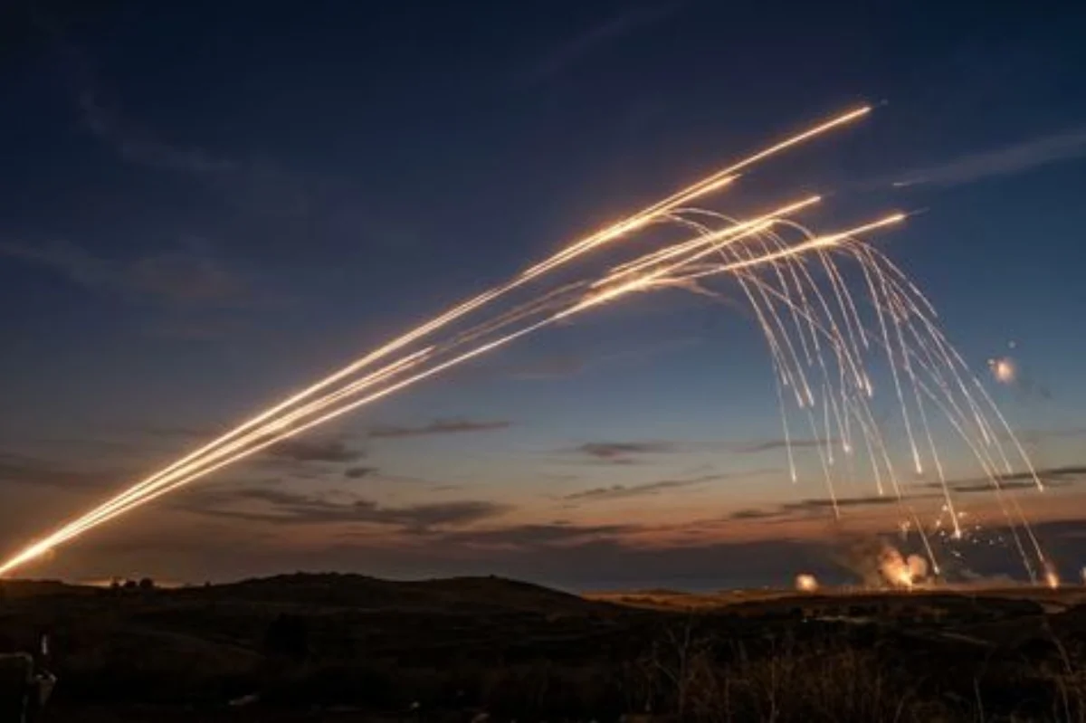 İran İsrailə qarşı yeni tip döyüş başlıqlarından istifadə etməyə başlayıb