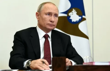 Putin Rusiyadan 100 qramdan artıq qızıl külçələrin ixracını qadağan edib