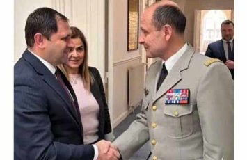 Армения и Франция обсудили сотрудничество в оборонной отрасли