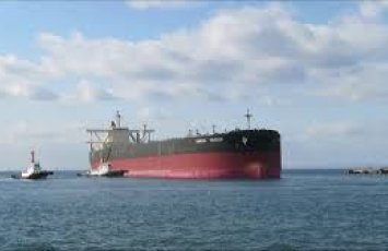 В японский порт прибыл первый танкер с ближневосточной нефтью
