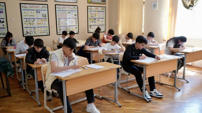 В Азербайджане 5 апреля пройдут выпускные экзамены для почти 50 тыс. учащихся