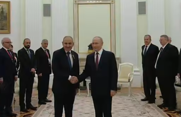 Putin  dolayısıyla Paşinyandan Samvel Karapetyanın seçkilərdə iştirakını tələb etdi...