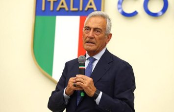 СМИ: Президент Федерации футбола Италии подал в отставку
