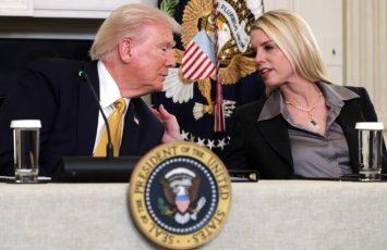 Tramp baş prokuror Pem Bondini vəzifədən azad edib