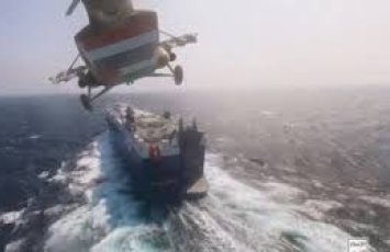 Россиянин, удерживавшийся в Йемене после атаки хуситов в Красном море, вернулся на родину