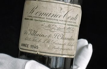 80 illik şərab rekord qiymətə satıldı – bir butulkası...