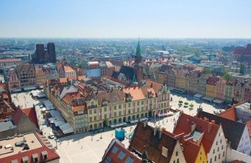 Polşa Gürcüstanla vizasız rejimi ləğv edir