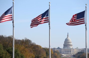 Tramp İrana qarşı razılaşma müddətini 24 saat uzatdı