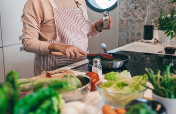 Сколько можно сжечь калорий, танцуя за готовкой на кухне?