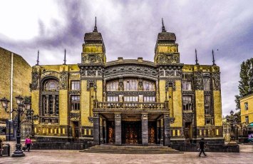 Opera və Balet Teatrında solistlərlə bağlı məsələyə aydınlıq gətirilib