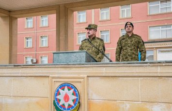 “Çevikçi” kursunu bitirmiş hərbi qulluqçulara beretlər təqdim olundu - FOTOLAR