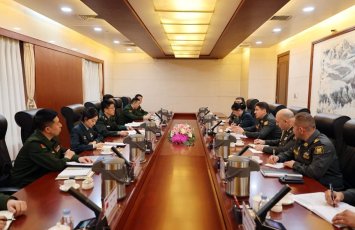 Azərbaycan-Çin hərbi əməkdaşlığı müzakirə oklunub - FOTO