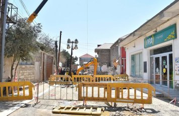 Üzərində evlər tikildiyinə görə çökən kollektorun qəzalı hissəsi dəyişdirilir - FOTO/VİDEO