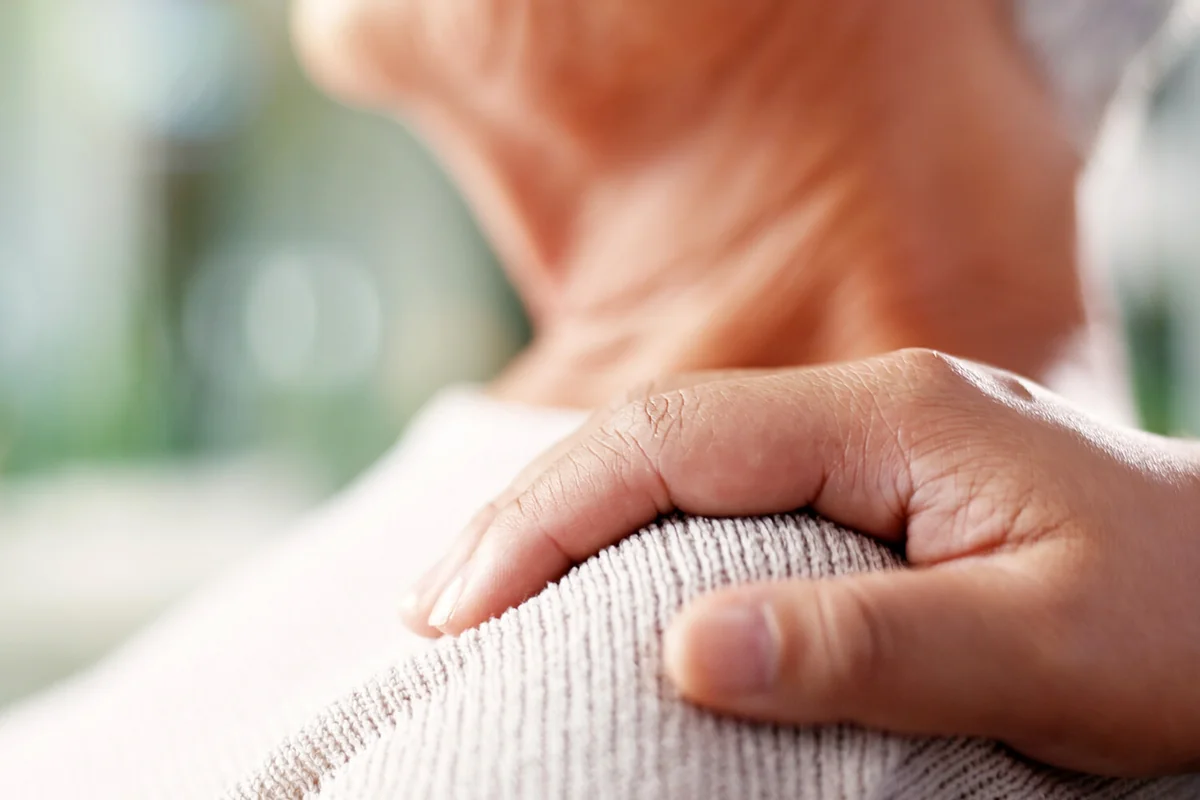 Həkimdən xəbərdarlıq: Bəzi qəribə davranışlar Parkinsonun siqnalı ola bilər