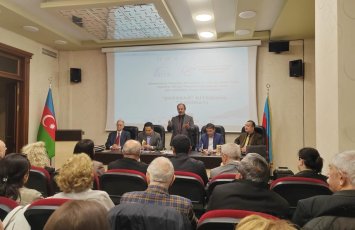 Bakıda qazax şairinin “Qarabağ” kitabının təqdimatı keçirilib - FOTOLAR