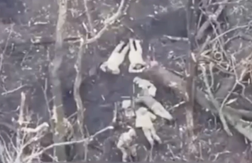 Ruslar Pasxa bayramı atəşkəsi başlayan kimi ukraynalı əsirləri güllələdi...+VİDEO