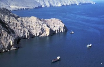 Pentaqon: İran istiqamətində hərəkət edən heç bir gəmi blokadanı keçə bilməyib