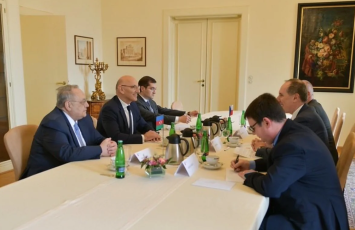 Elçin Əmirbəyov və Jiri Brodski Cənubi Qafqazda təhlükəsizliyi müzakirə ediblər - FOTO