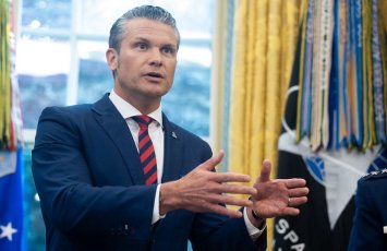 Шеф Пентагона игнорирует «Рамштайн»