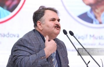 “Hələ də “Əhməd haradadır”, “Bir cənub şəhərində” qalmışıq” - Ayaz Salayevlə KİNO söhbəti