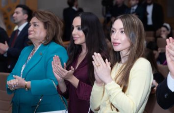 Prezidentin qızı və gəlininin film təqdimatından - FOTO