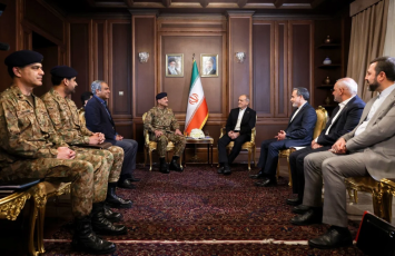 Məsud Pezeşkian Pakistan ordusunun baş komandanı ilə görüşüb